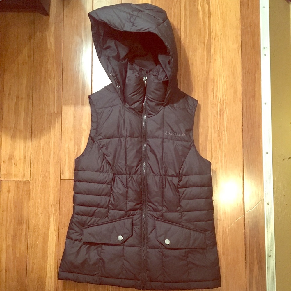 Columbia hooded vest NEW